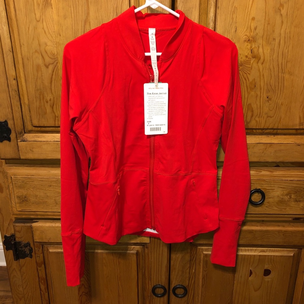 Lululemon Ease Jacket size 8 NWT